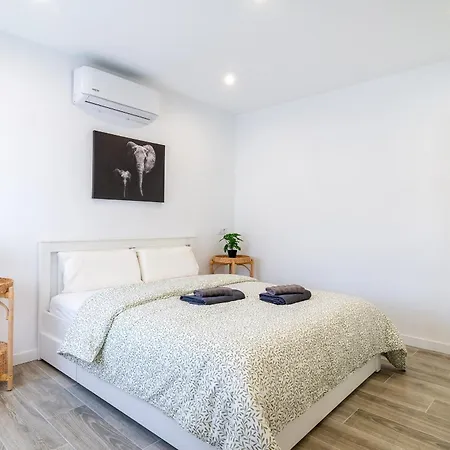 Salatan Apartments, Plaza Paris Apartment Lloret de Mar