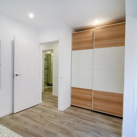 Salatan Apartments, Plaza Paris * Льорет-де-Мар