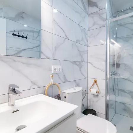 Salatan Apartments, Plaza Paris * Льорет-де-Мар