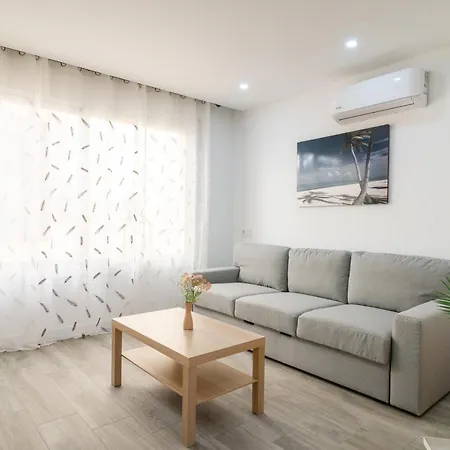Апартаменты Salatan Apartments, Plaza Paris *