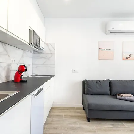 Salatan Apartments, Plaza Paris Апартаменты Льорет-де-Мар