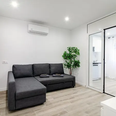 Salatan Apartments, Plaza Paris *