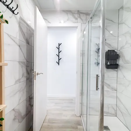 Salatan Apartments, Plaza Paris * Lloret de Mar